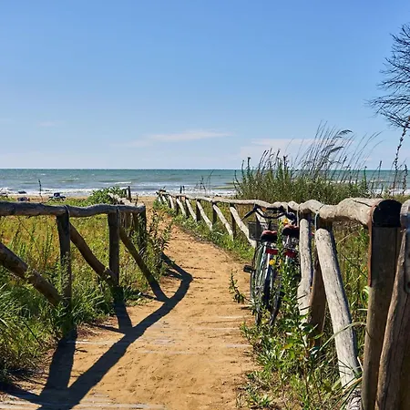 Apartamento Modern Seaside With Pool Bibione